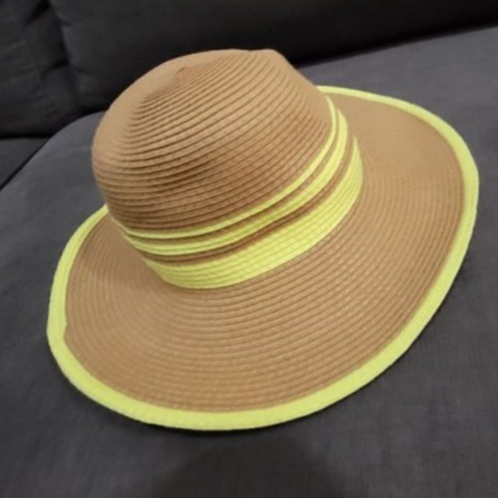 David and Young Women's Tan & Yellow Sun Protection Beach Hat Size OS